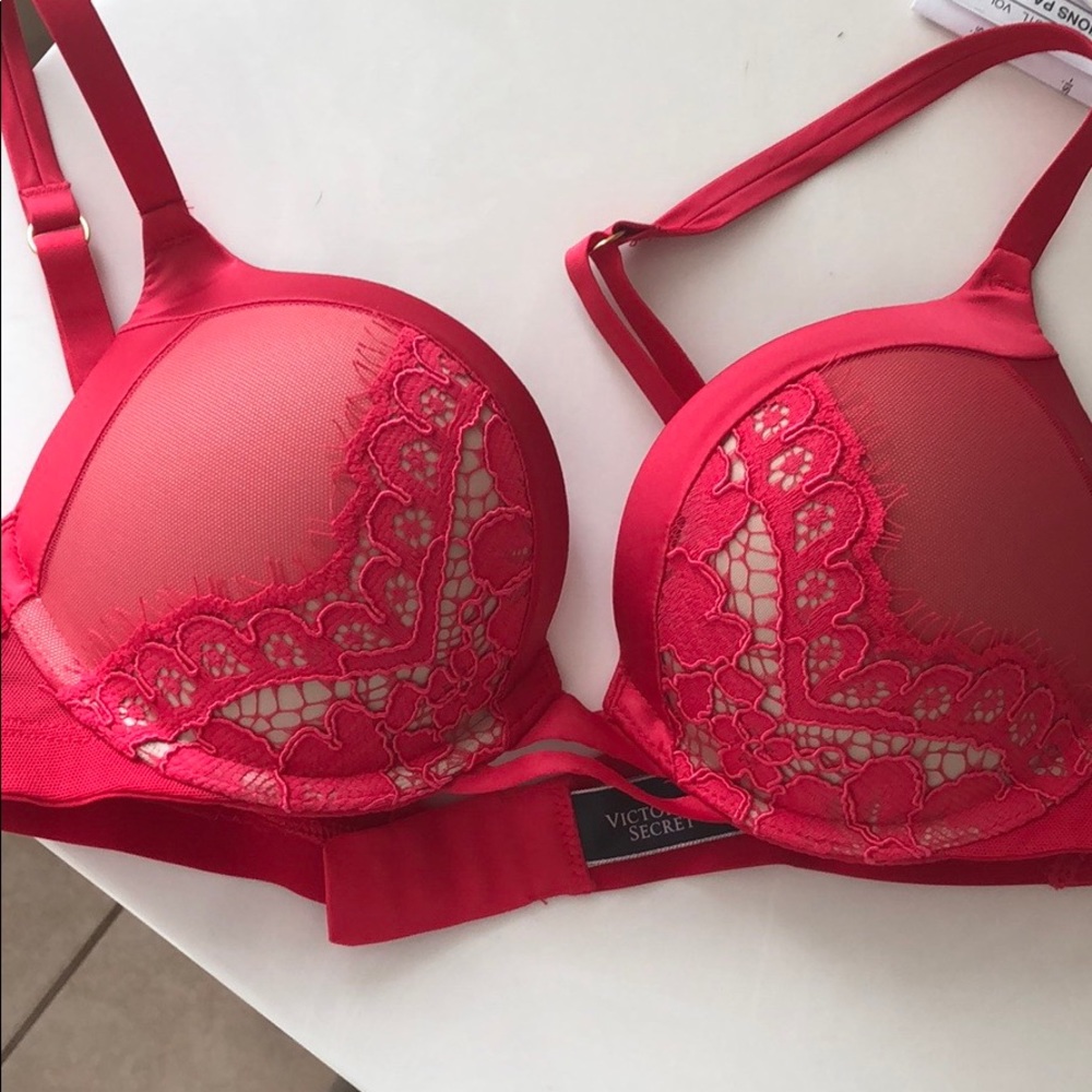 VS Bombshell Plunge Bra(new)